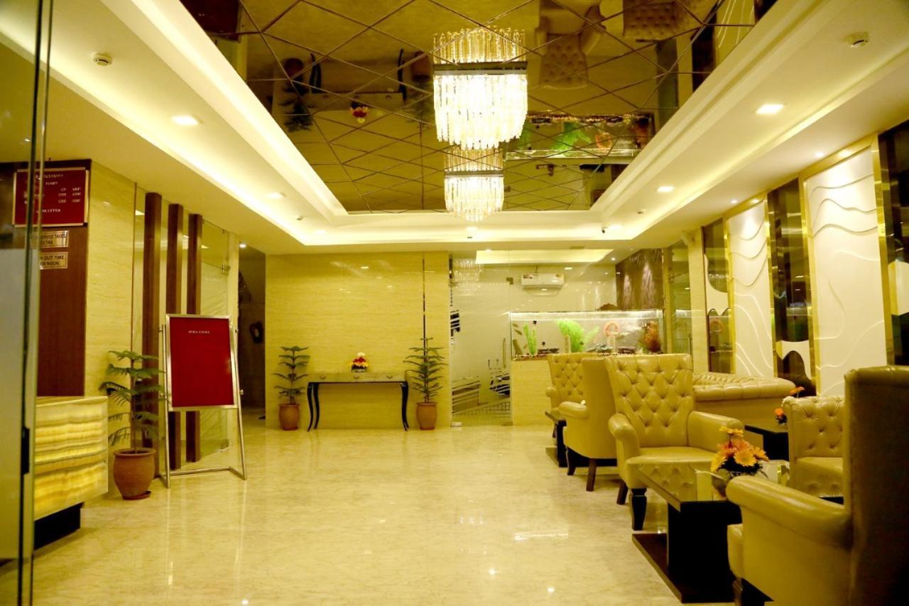 Hotel S C Residency Zirakpur 외부 사진