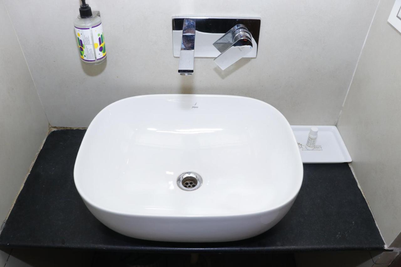 Hotel S C Residency Zirakpur 외부 사진