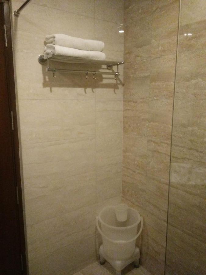 Hotel S C Residency Zirakpur 외부 사진