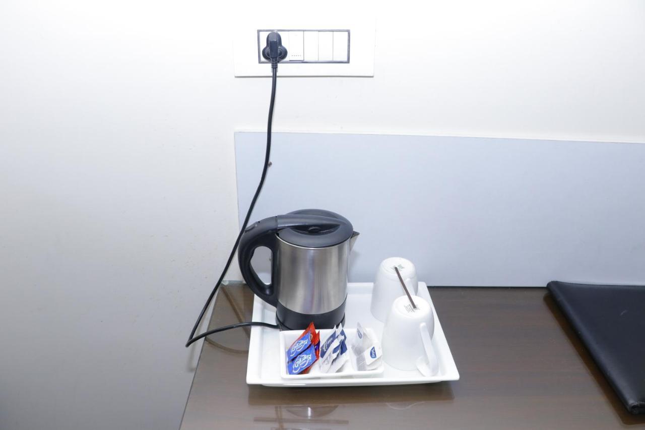 Hotel S C Residency Zirakpur 외부 사진